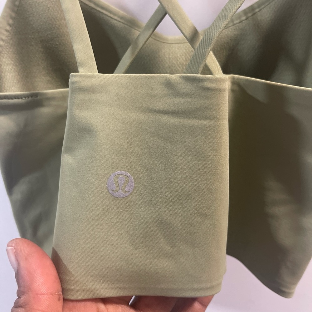 Lululemon No Size Tags PTP 12 Green Strappy Crop Top Very Good Condition - Picture 3 of 3